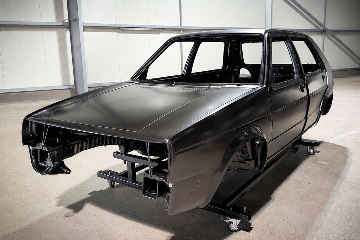 VW Golf 2 Karosserie mit KTL-Beschichtung für professionellen Rostschutz bei Carblast